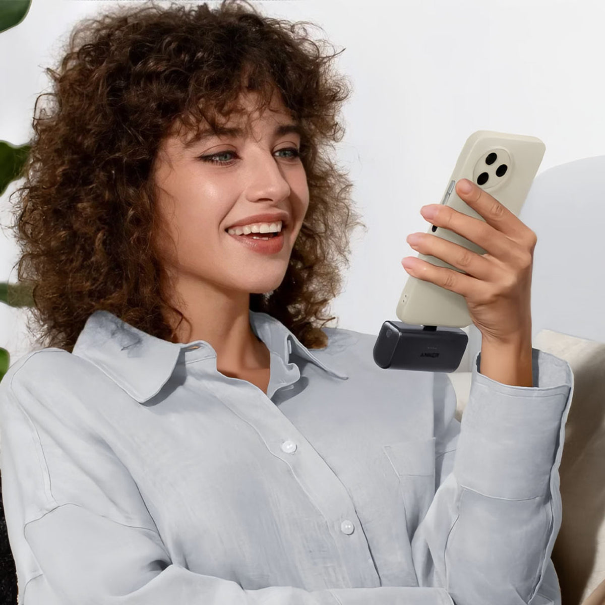 Mini built-in Type-C port, compact and portable mobile power bank, fast charging